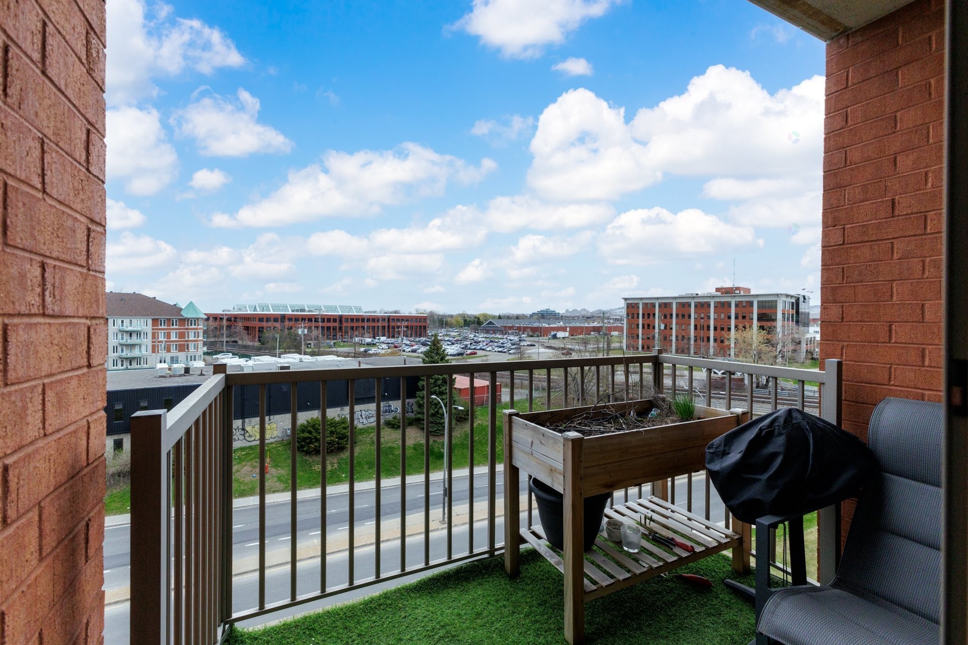 Balcon - 406-1500 Rue St-Louis, Montréal (Saint-Laurent), QC - Outdoor With Balcony With Exterior
