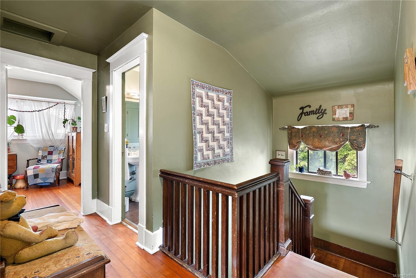 62 Obed Ave, Saanich, BC