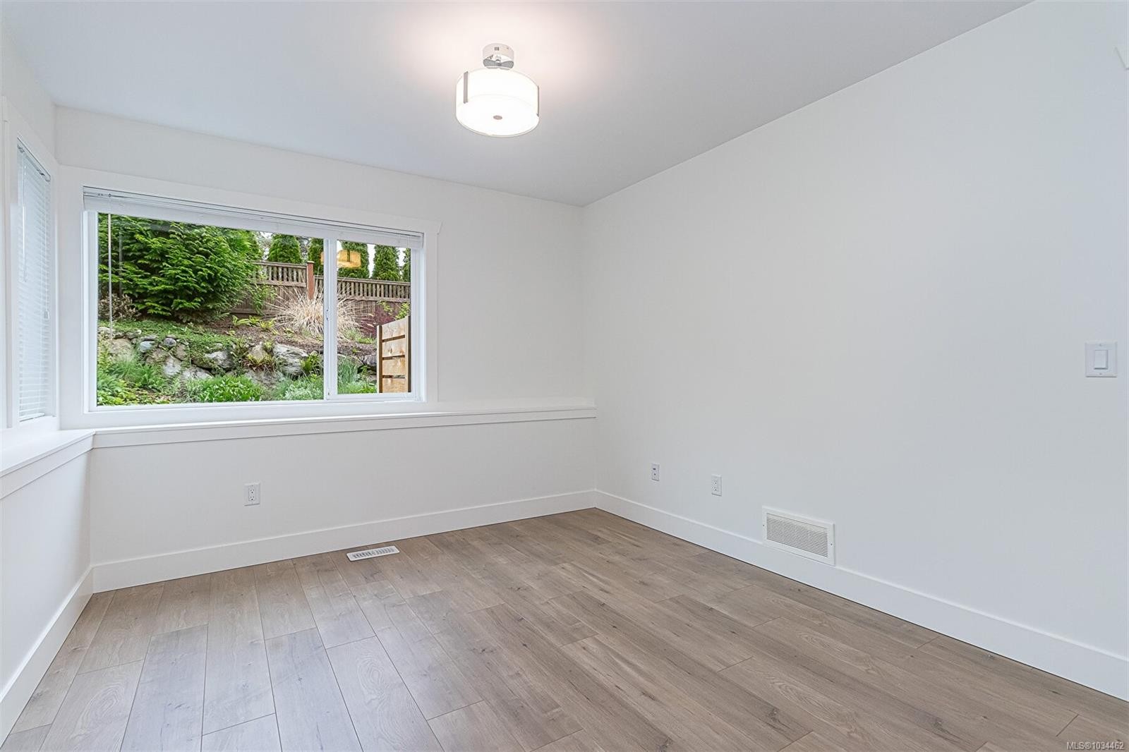 4230 Skye Rd, Ladysmith, BC
