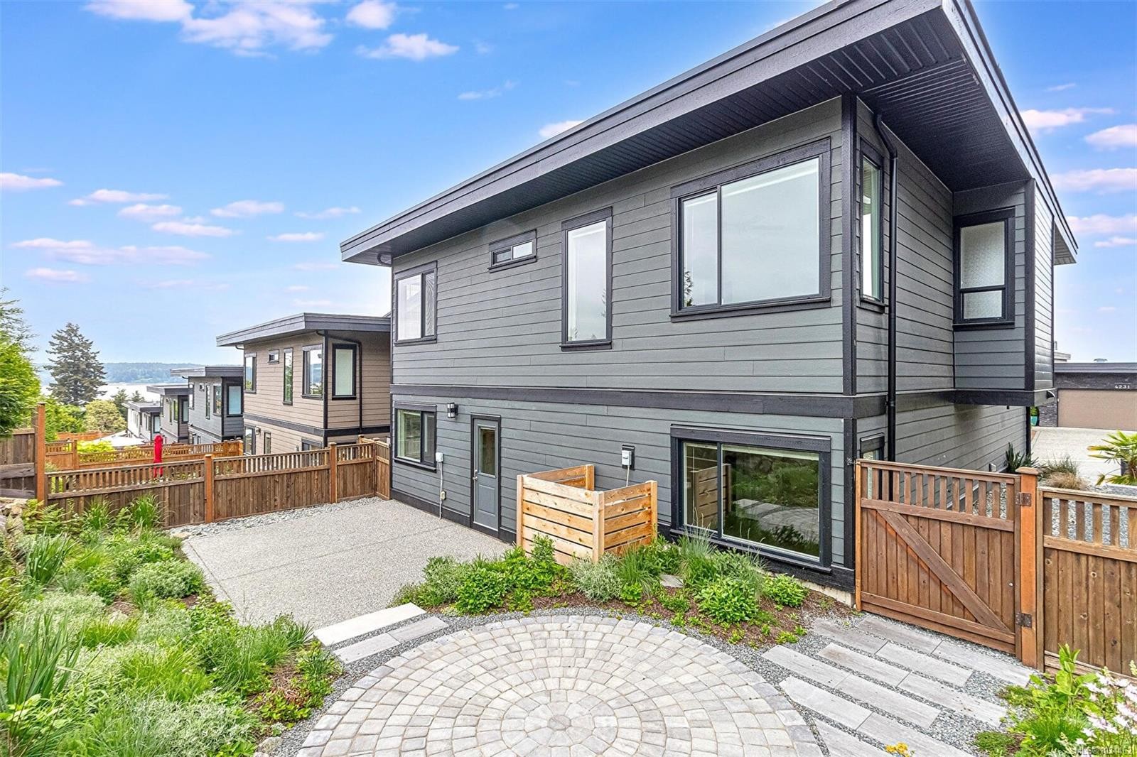 4230 Skye Rd, Ladysmith, BC