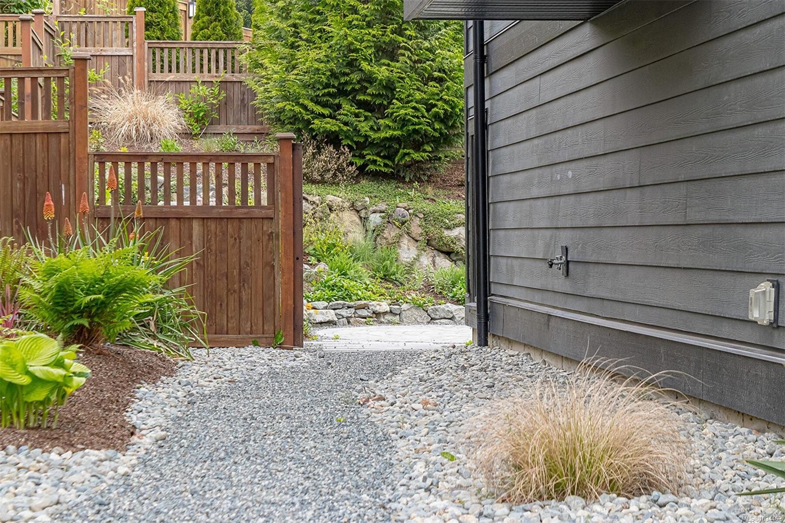 4230 Skye Rd, Ladysmith, BC