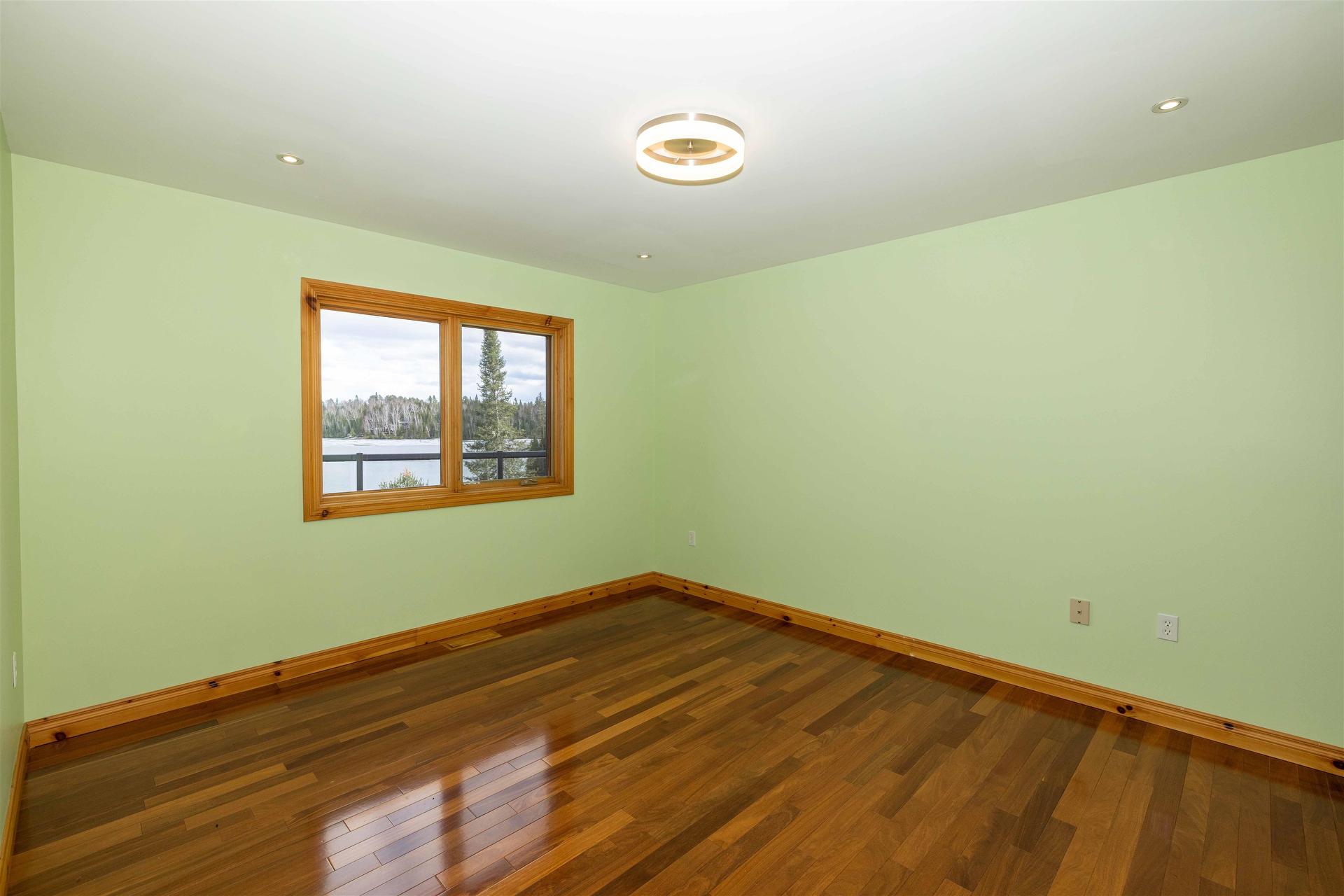 477 Highway 586, Thunder Bay, ON - Indoor Photo Showing Other Room
