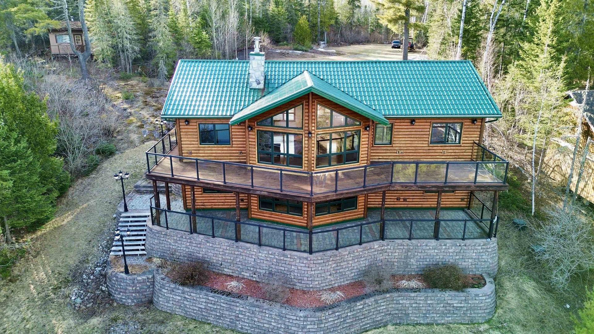 477 Highway 586, Thunder Bay, ON - Outdoor With Deck Patio Veranda