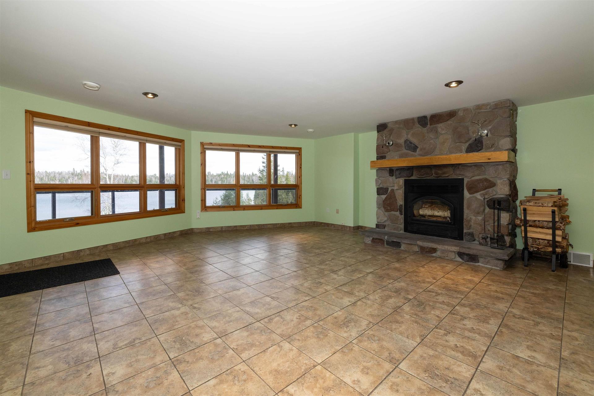 477 Highway 586, Thunder Bay, ON - Indoor With Fireplace