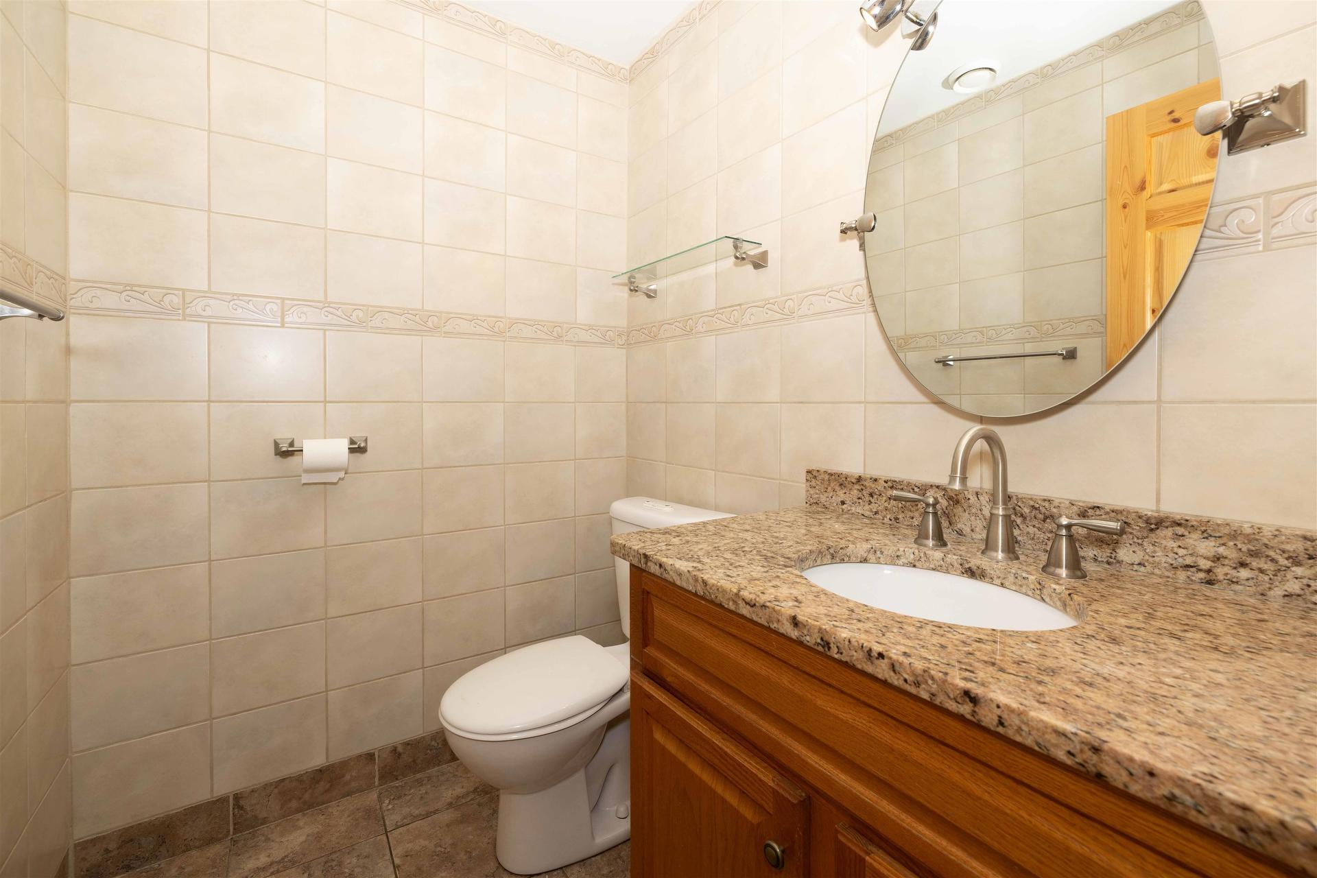 477 Highway 586, Thunder Bay, ON - Indoor Photo Showing Bathroom