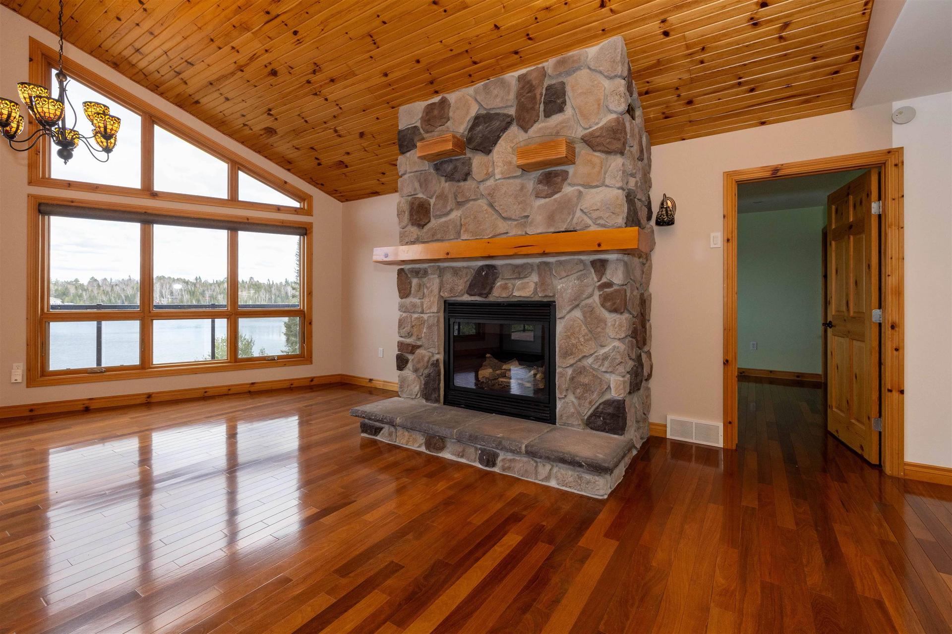 477 Highway 586, Thunder Bay, ON - Indoor Photo Showing Living Room With Fireplace