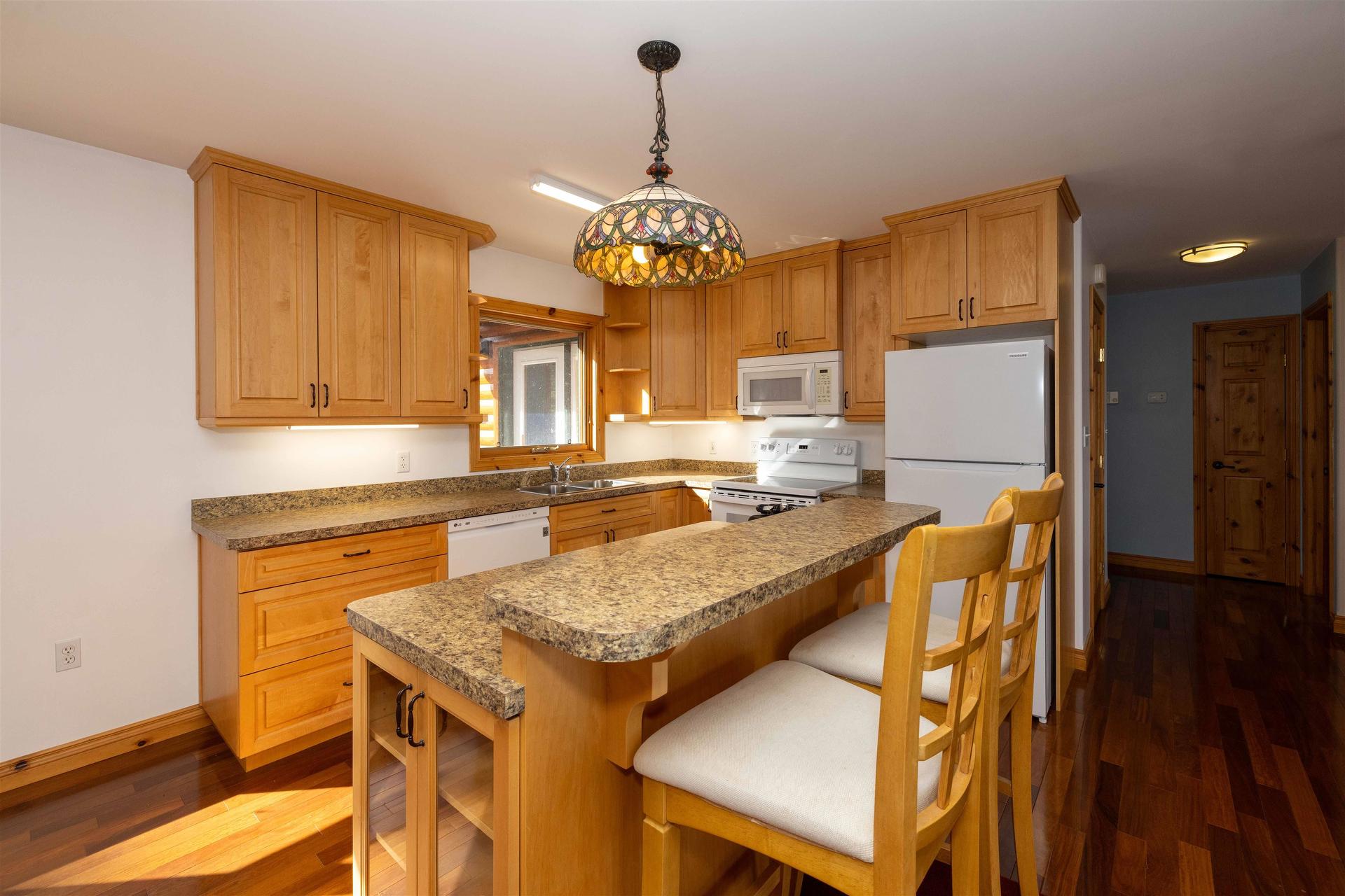 477 Highway 586, Thunder Bay, ON - Indoor Photo Showing Kitchen With Double Sink
