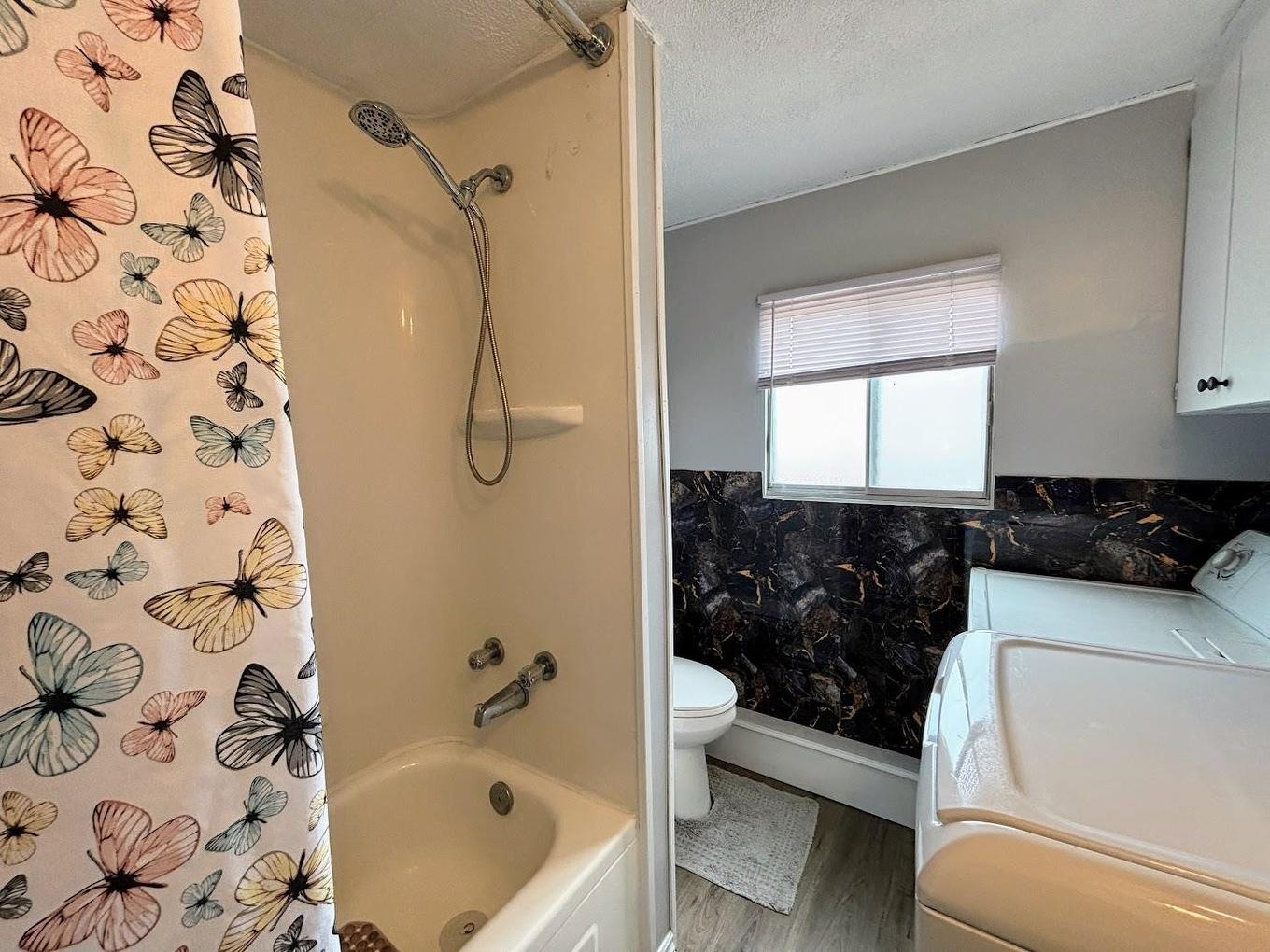 25 Coveney Street, Marathon, ON - Indoor Photo Showing Bathroom