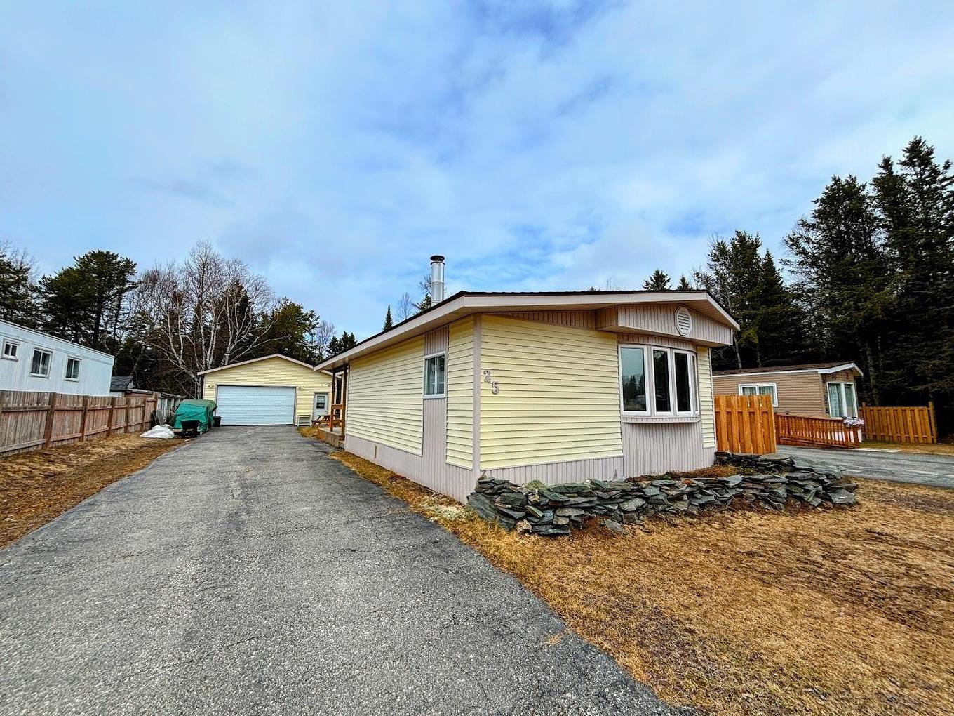 25 Coveney Street, Marathon, ON - Outdoor With Exterior