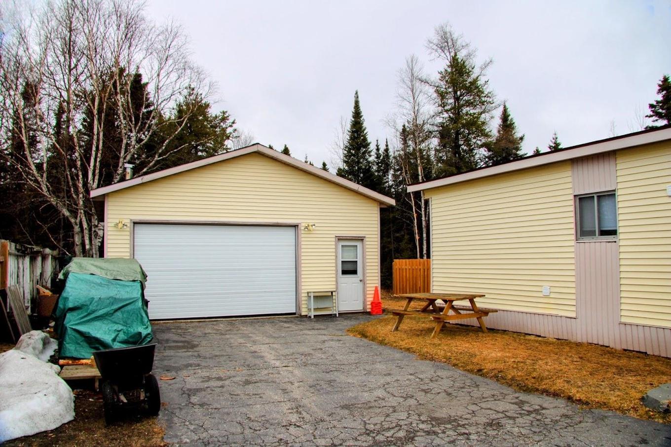 25 Coveney Street, Marathon, ON - Outdoor With Exterior