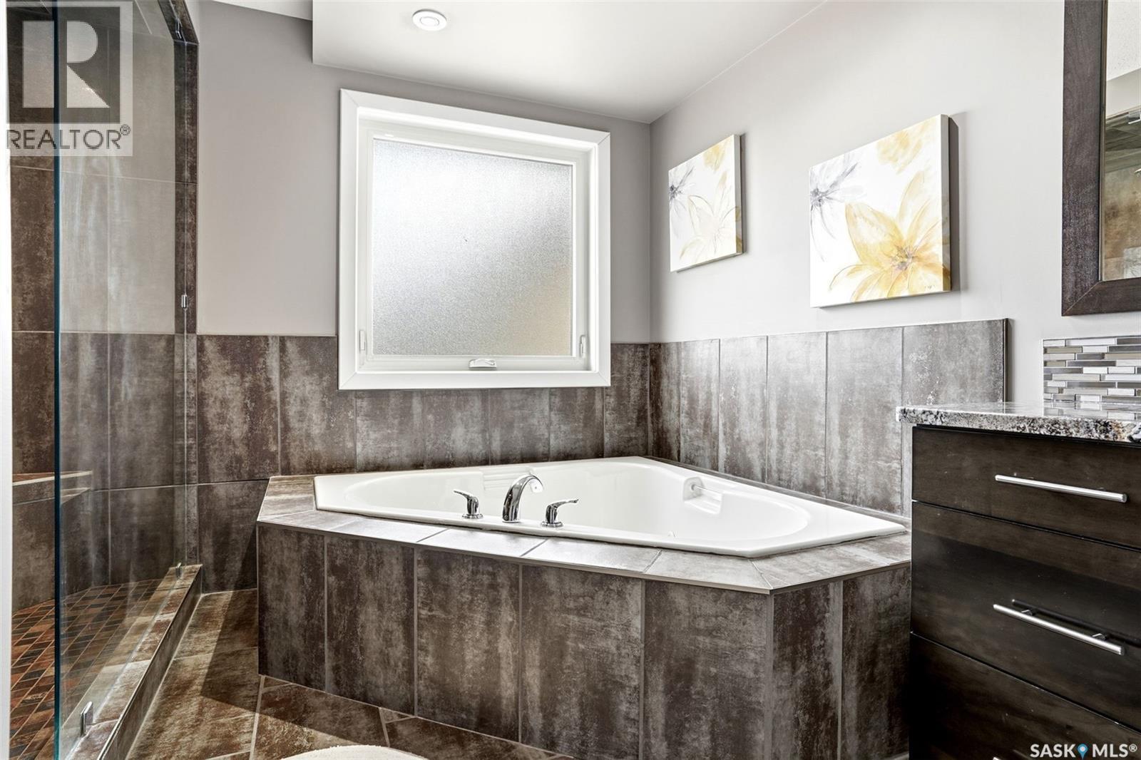 2539 Linner Way, Regina, SK - Indoor Photo Showing Bathroom