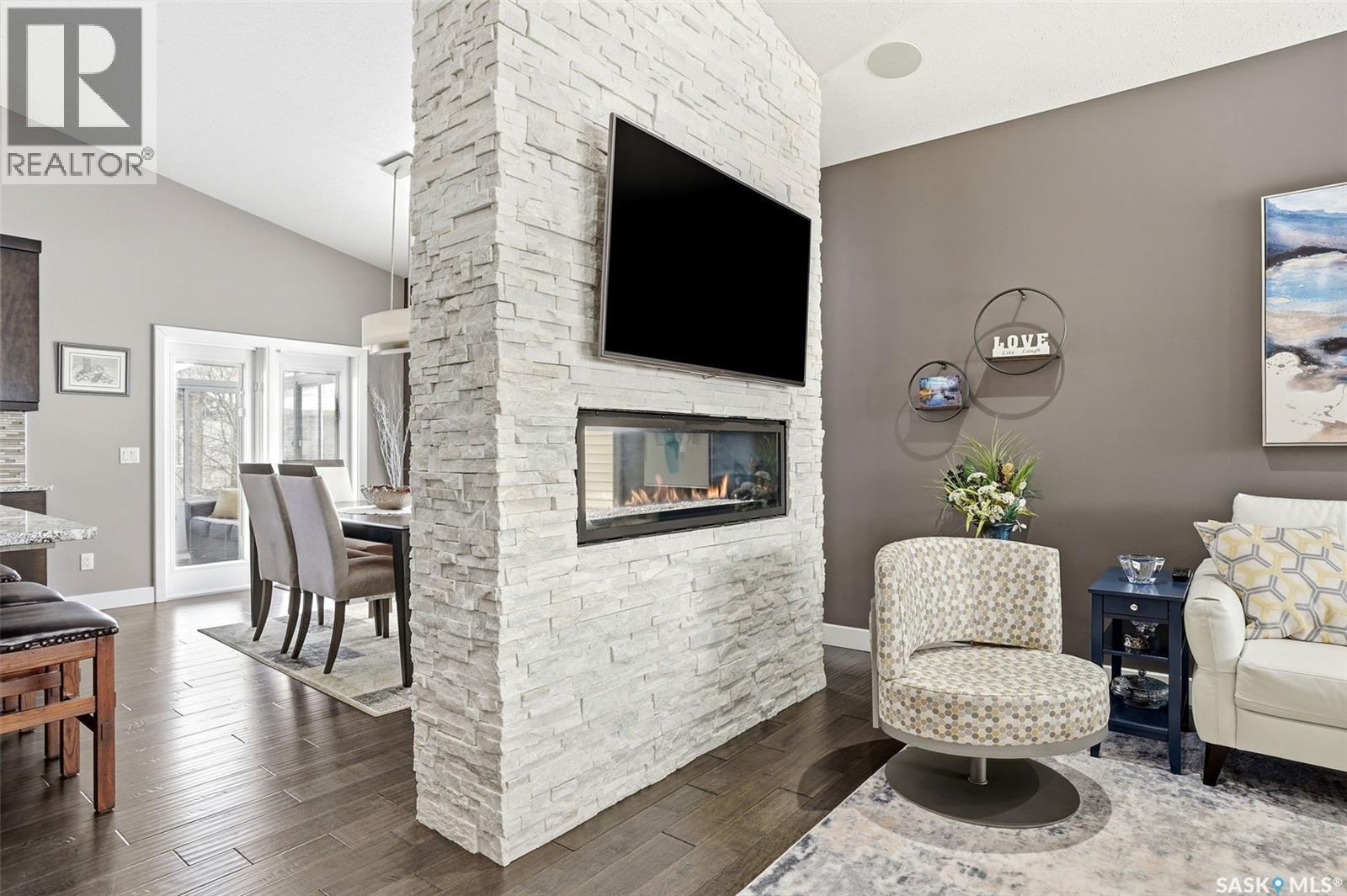 2539 Linner Way, Regina, SK - Indoor Photo Showing Living Room With Fireplace