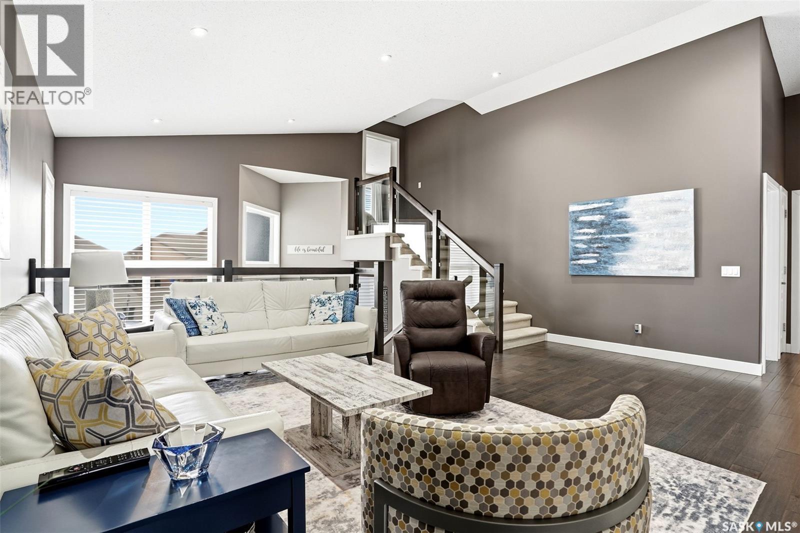 2539 Linner Way, Regina, SK - Indoor Photo Showing Living Room