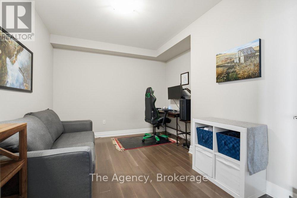 901 - 160 Macdonell Street, Guelph (Downtown), ON - Indoor