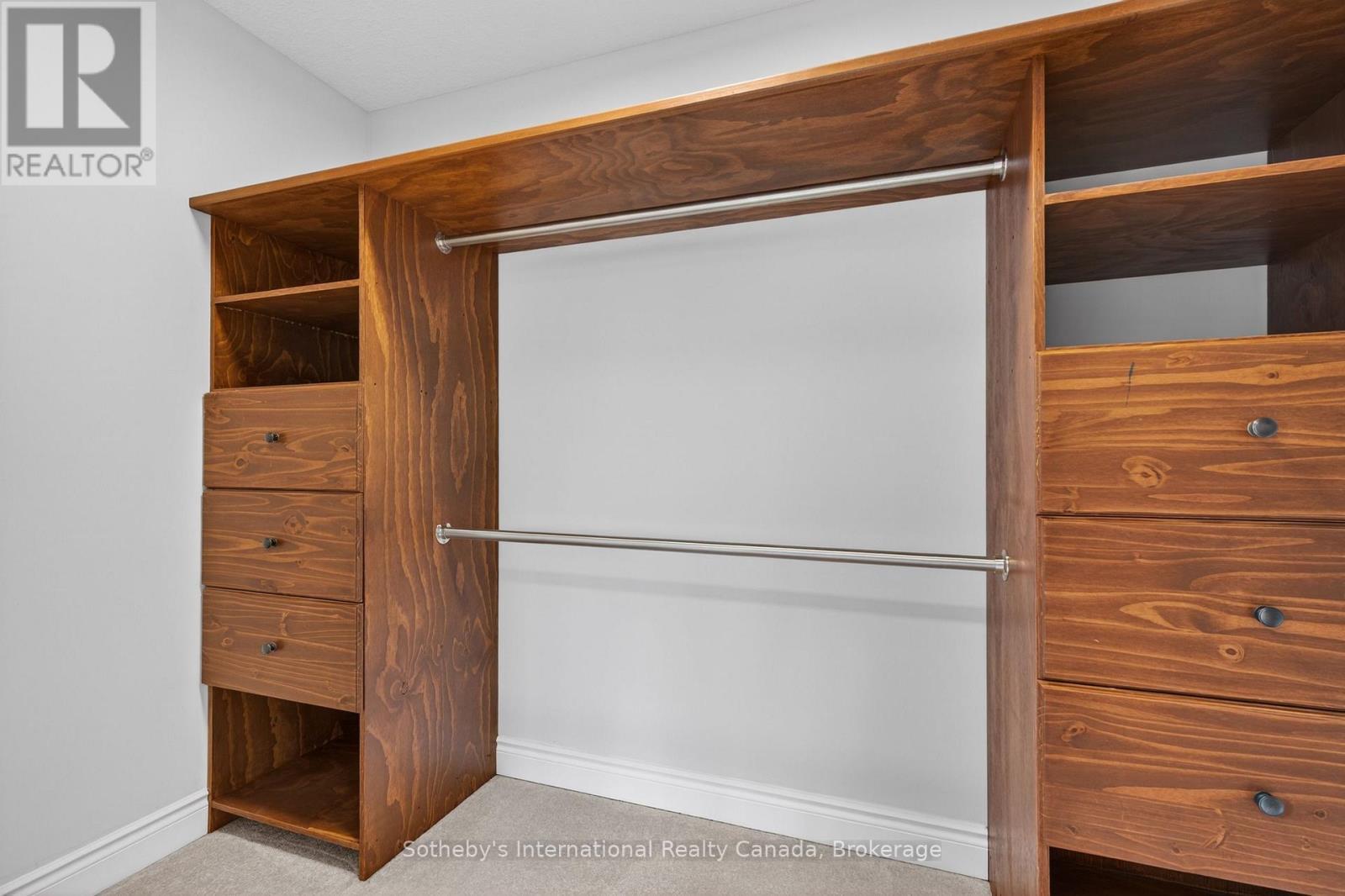 Primary Walk-in Closet - 19 Garbutt Crescent, Collingwood, ON - Indoor Photo Showing Other Room