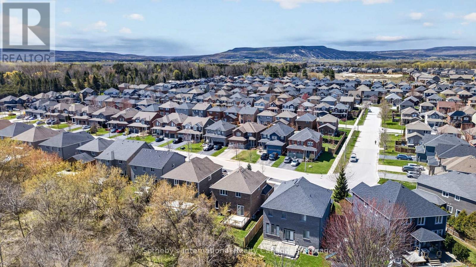 Facing West - 19 Garbutt Crescent, Collingwood, ON - Outdoor With View