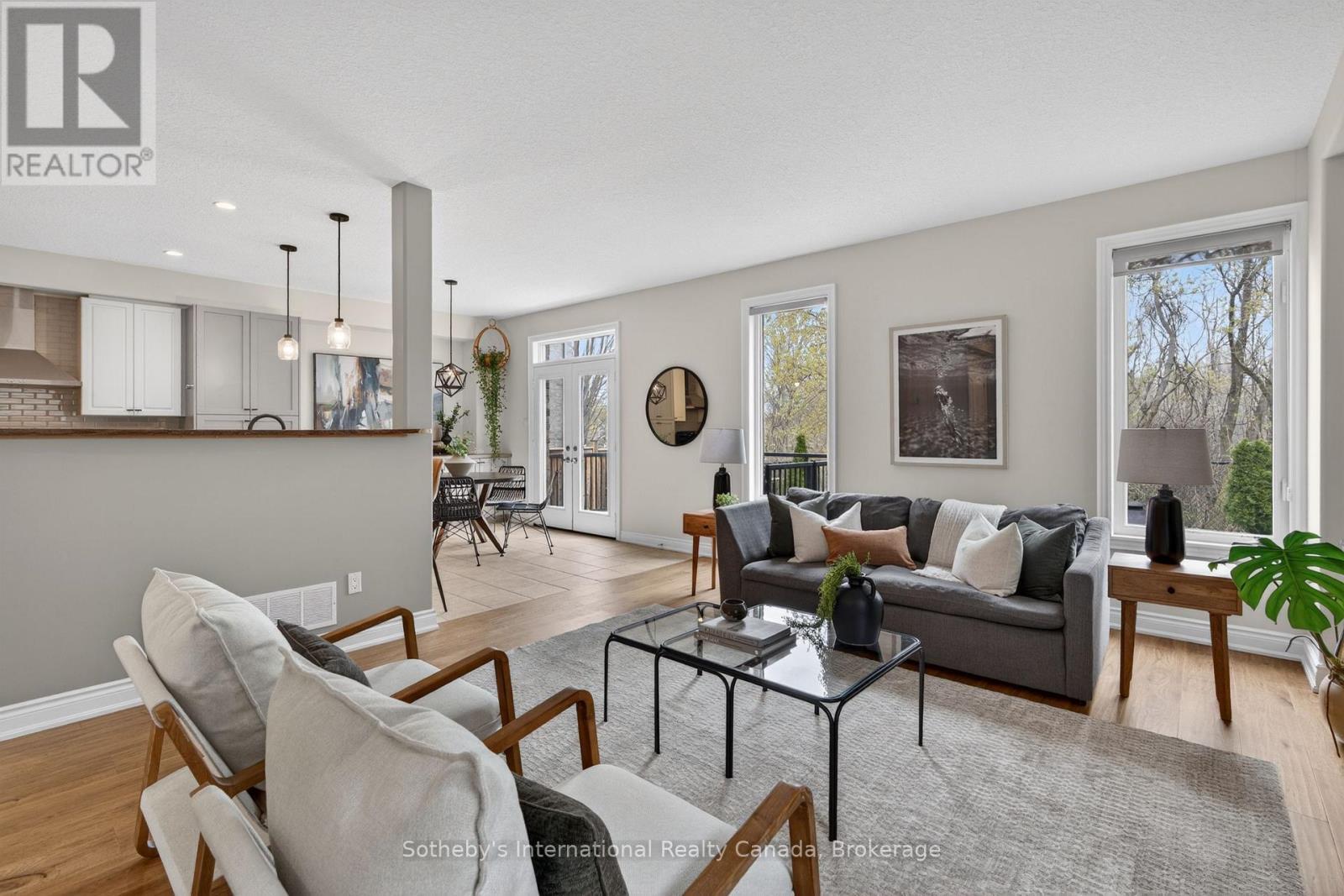 Living Room - 19 Garbutt Crescent, Collingwood, ON - Indoor Photo Showing Living Room