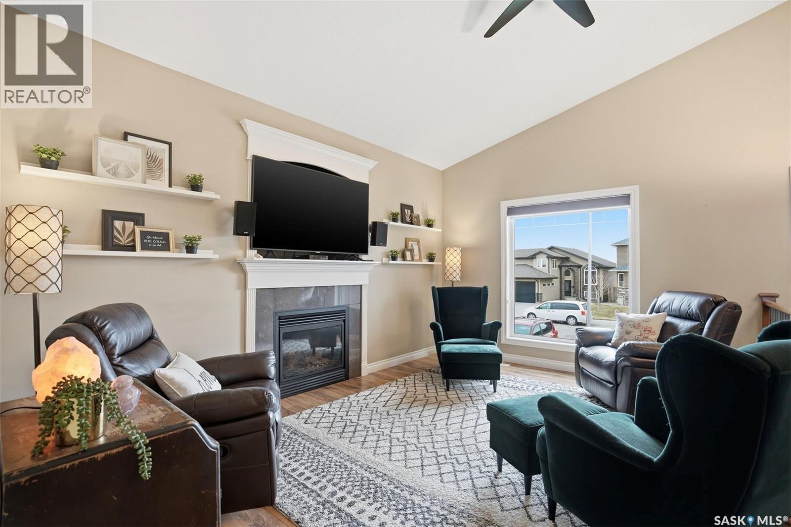 139 Pulles Crescent, Saskatoon, SK - Indoor Photo Showing Living Room With Fireplace
