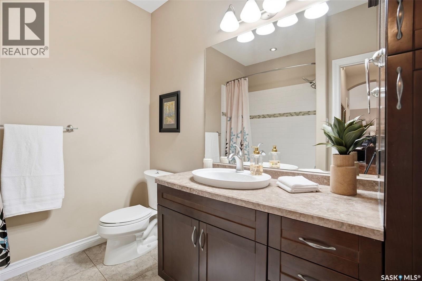 139 Pulles Crescent, Saskatoon, SK - Indoor Photo Showing Bathroom