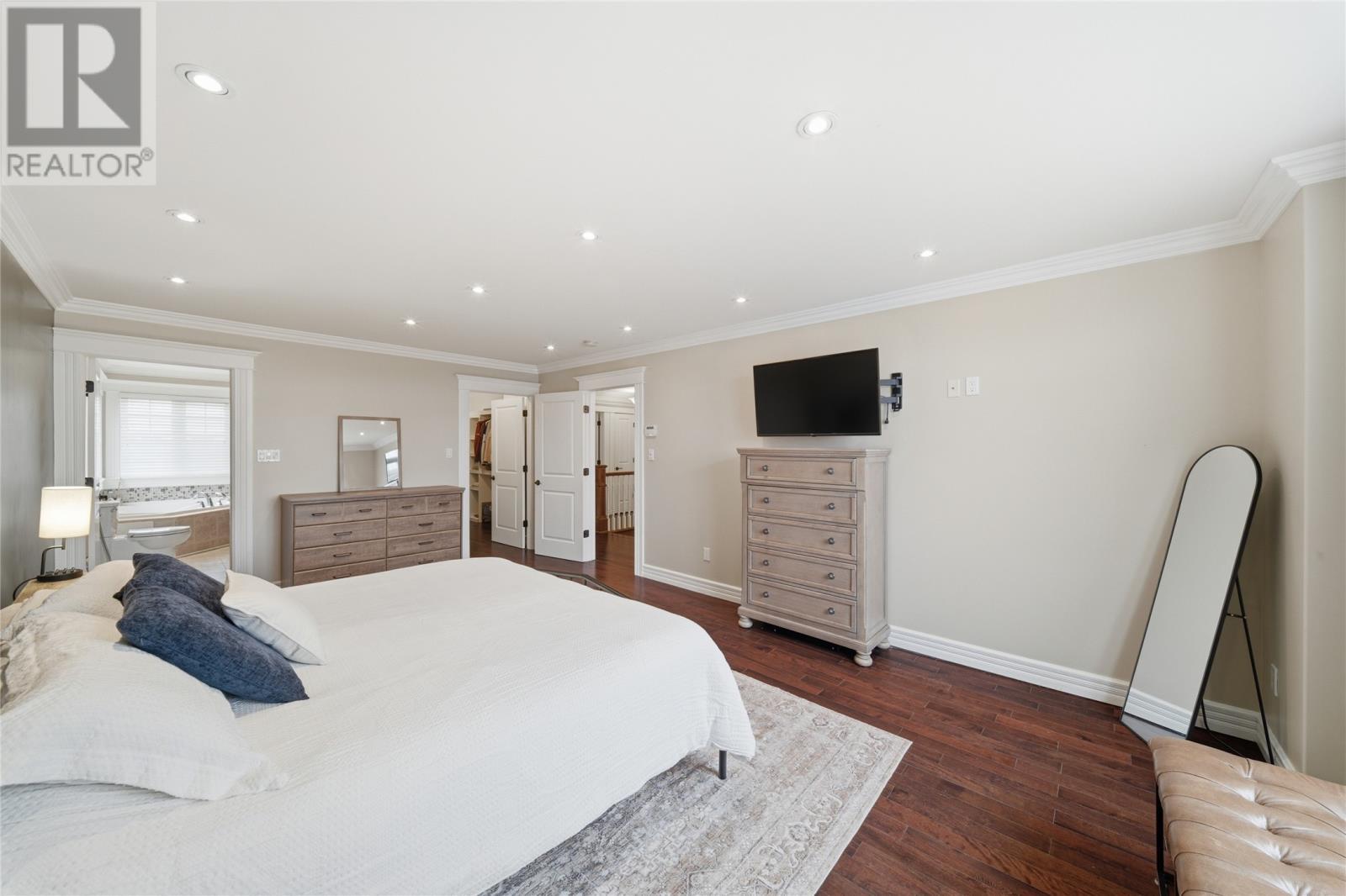 24 Pluto Street, St. John'S, NL - Indoor Photo Showing Bedroom
