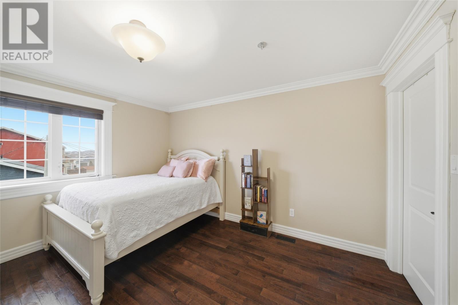 24 Pluto Street, St. John'S, NL - Indoor Photo Showing Bedroom