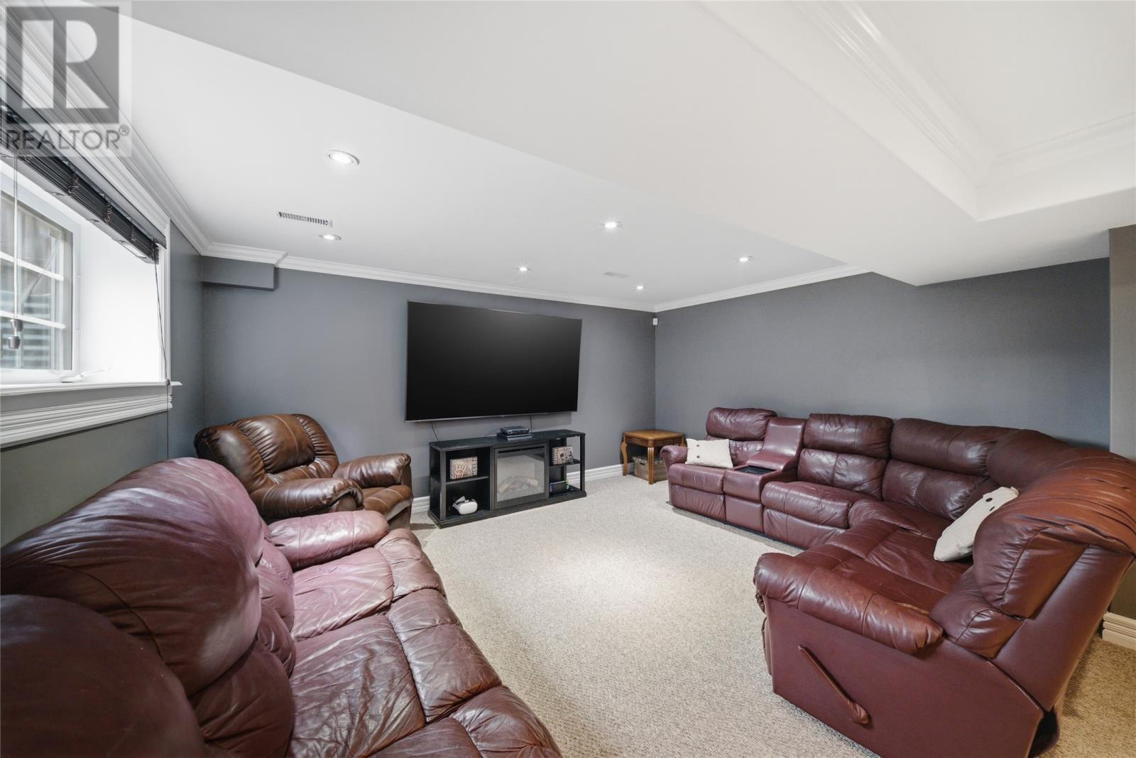 24 Pluto Street, St. John'S, NL - Indoor