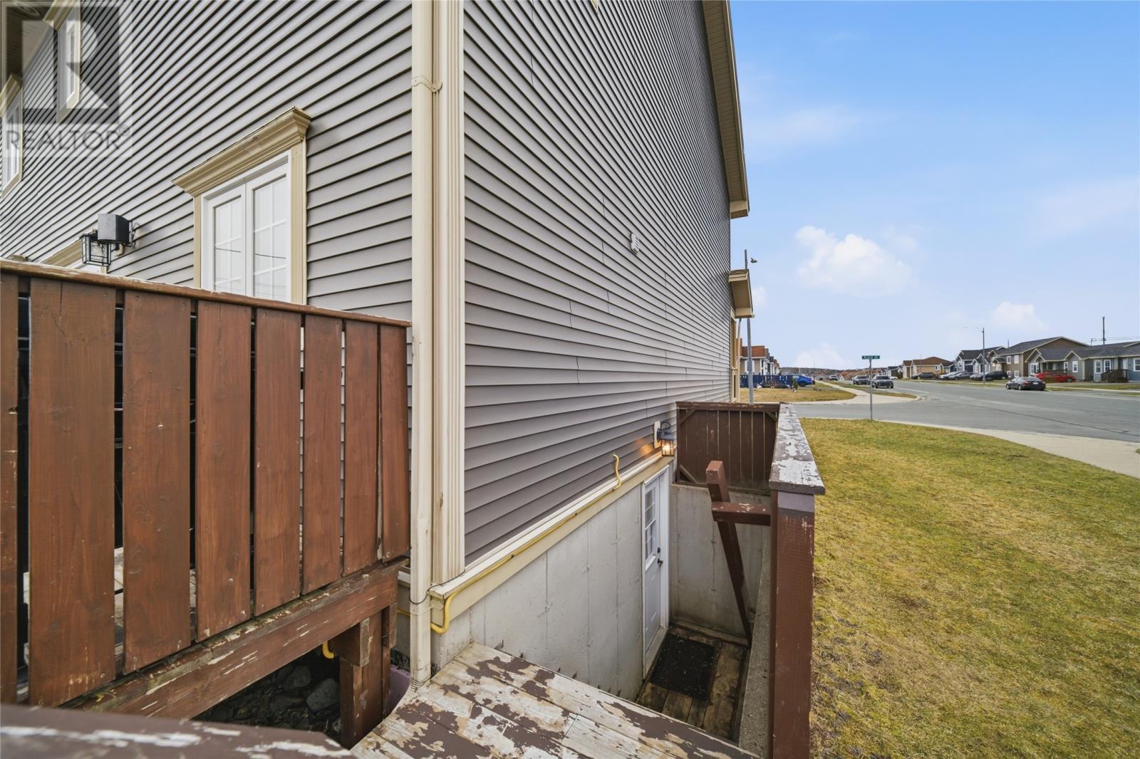 24 Pluto Street, St. John'S, NL - Outdoor