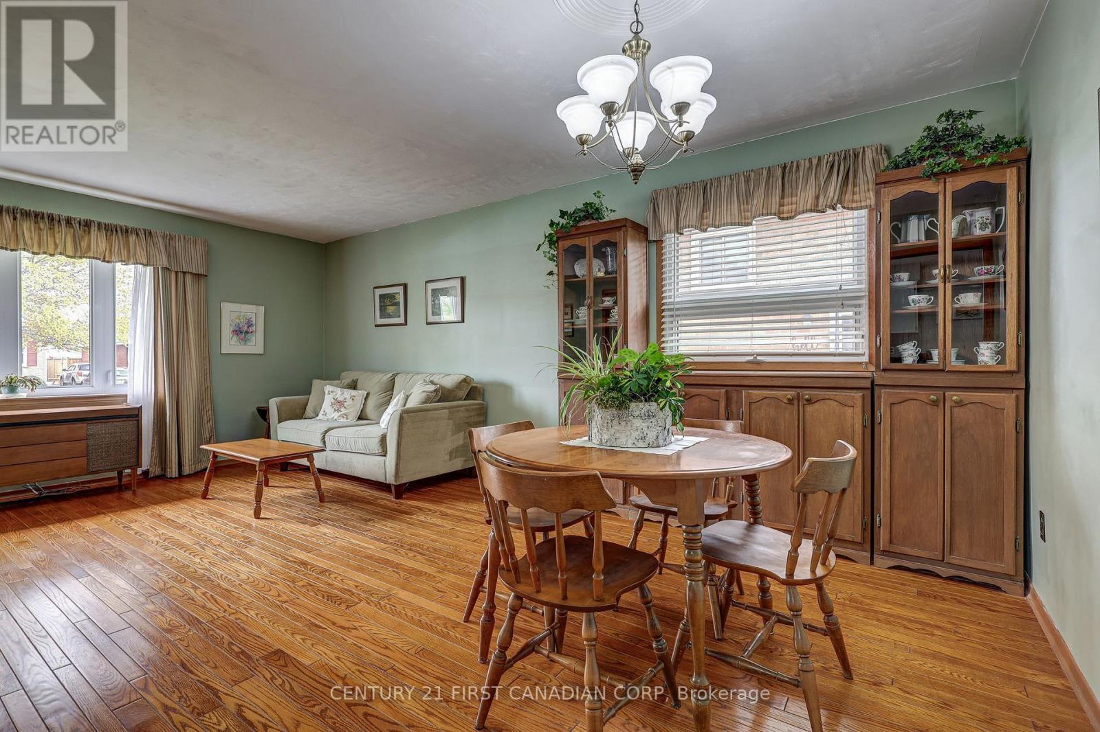 12 Rosemount Crescent, St. Thomas, ON - Indoor Photo Showing Dining Room