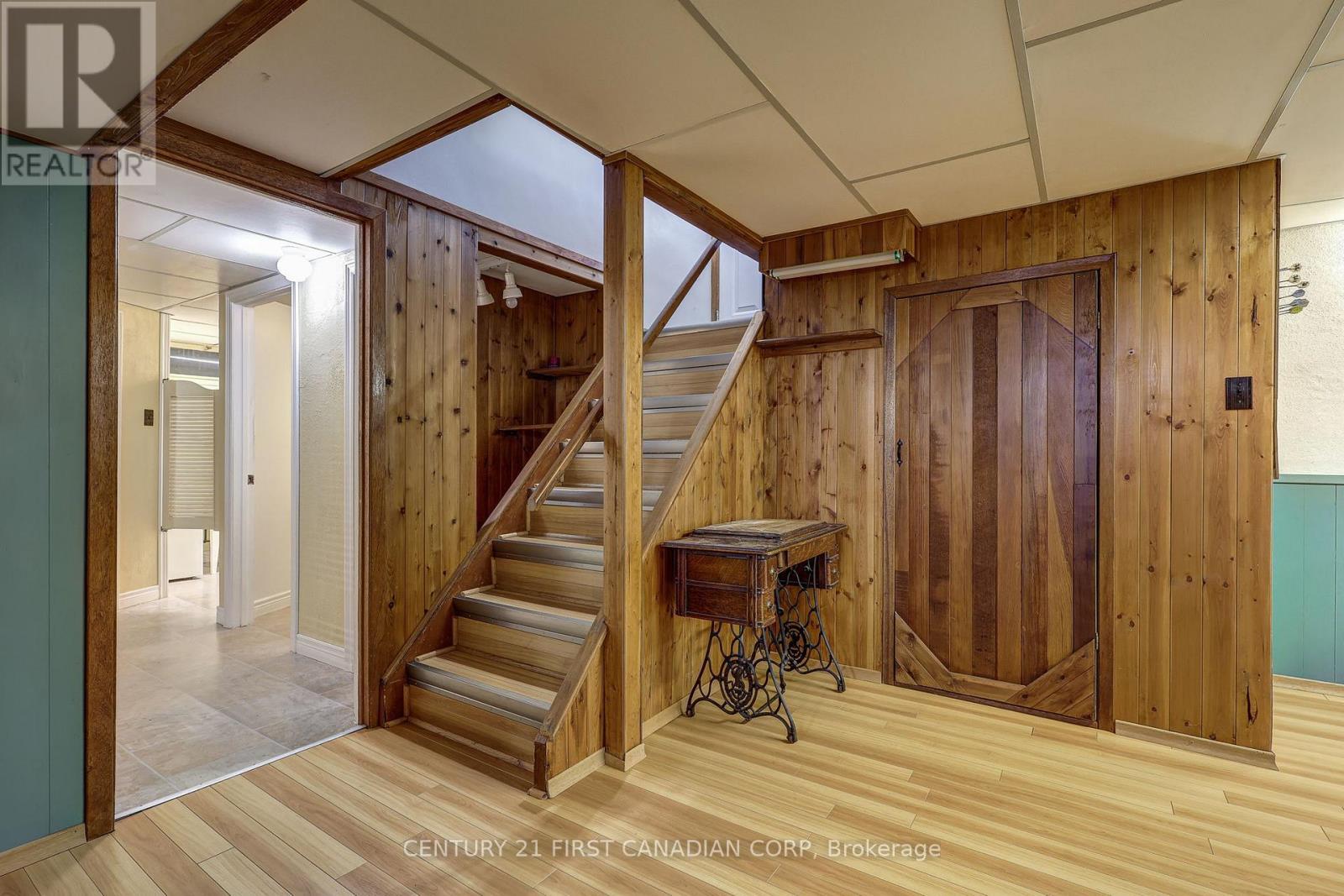 12 Rosemount Crescent, St. Thomas, ON - Indoor Photo Showing Other Room
