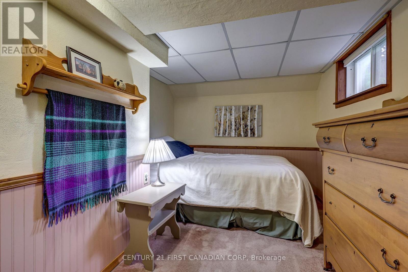 12 Rosemount Crescent, St. Thomas, ON - Indoor Photo Showing Bedroom