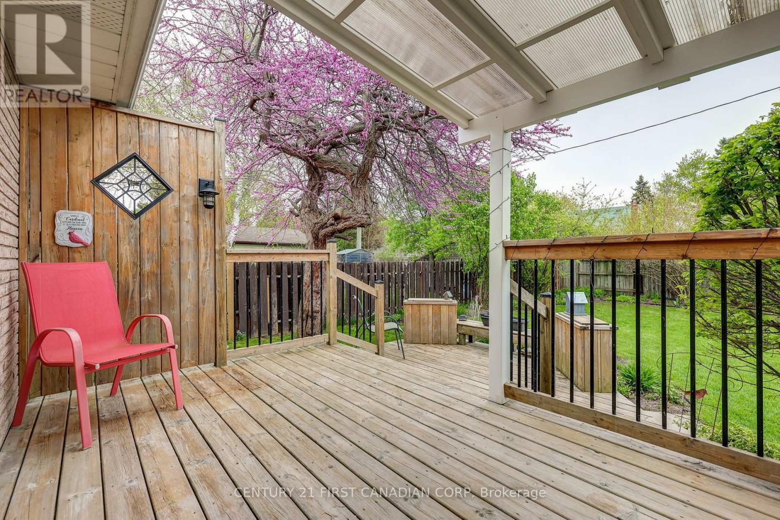 12 Rosemount Crescent, St. Thomas, ON - Outdoor With Deck Patio Veranda With Exterior