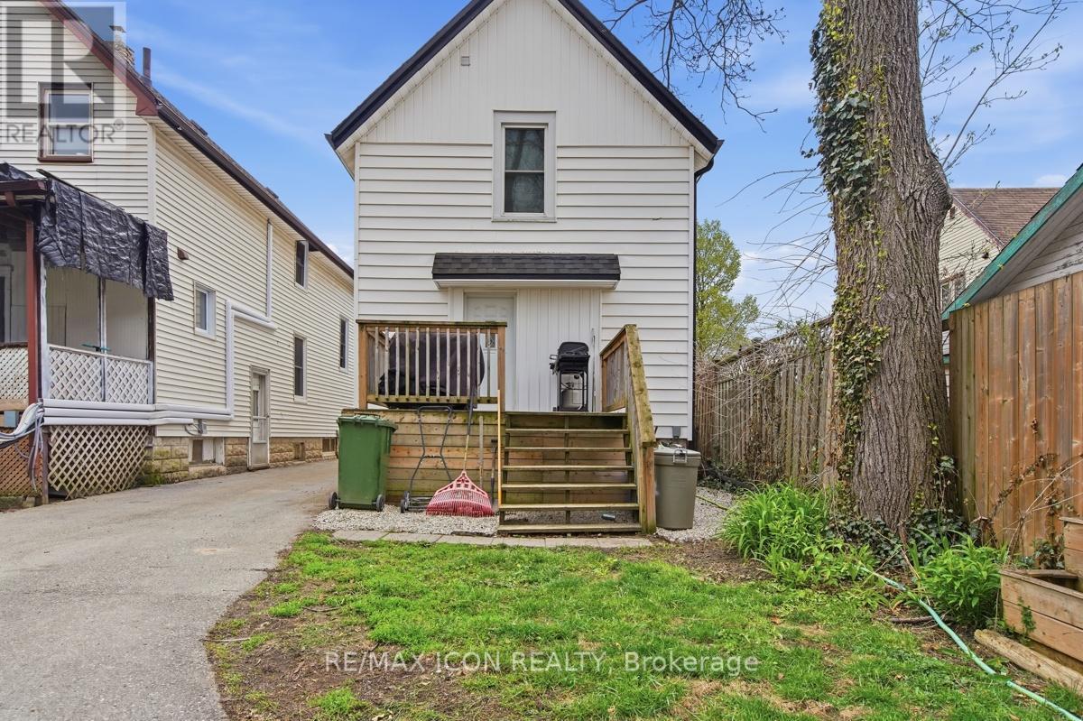 67 Elysian Street, St. Thomas, ON - Outdoor With Exterior