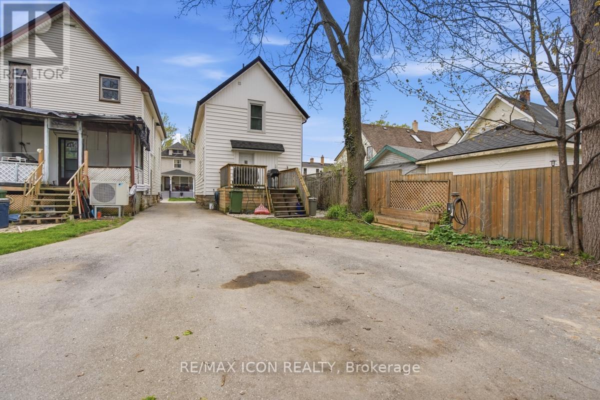 67 Elysian Street, St. Thomas, ON - Outdoor