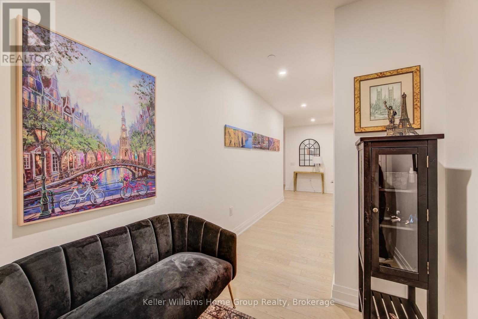 1201 - 71 Wyndham Street S, Guelph (St. Patrick'S Ward), ON - Indoor