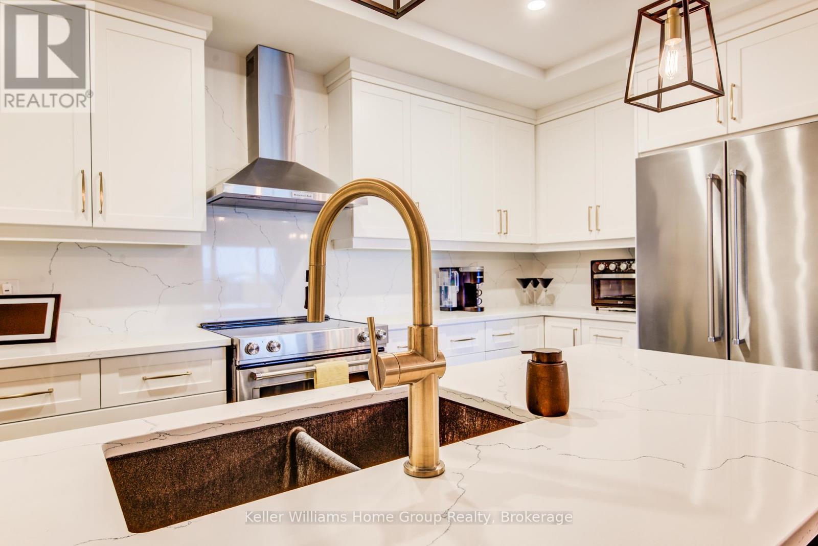 1201 - 71 Wyndham Street S, Guelph (St. Patrick'S Ward), ON - Indoor Photo Showing Kitchen