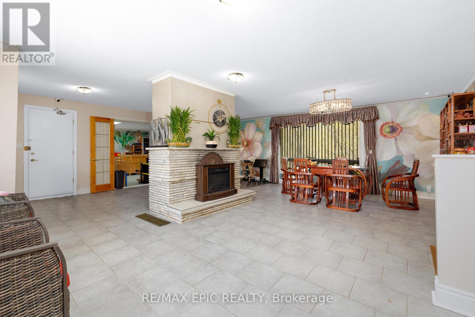4812 Highway 7 E, Markham, ON - Indoor With Fireplace
