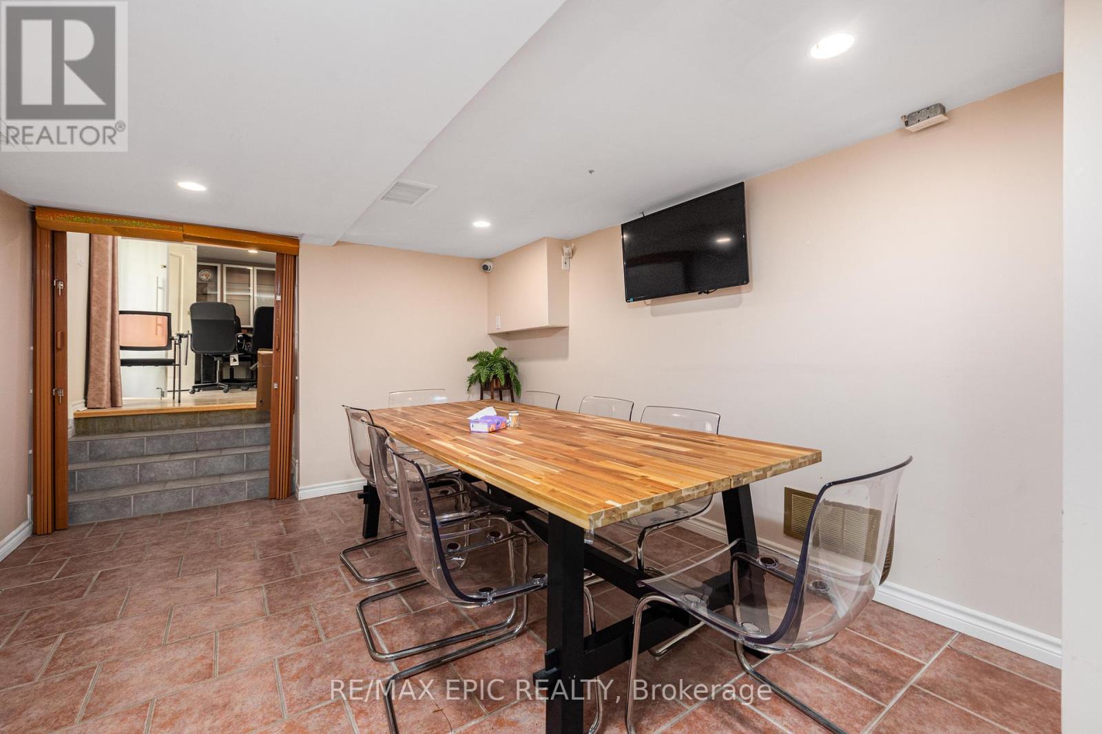 4812 Highway 7 E, Markham, ON - Indoor Photo Showing Dining Room