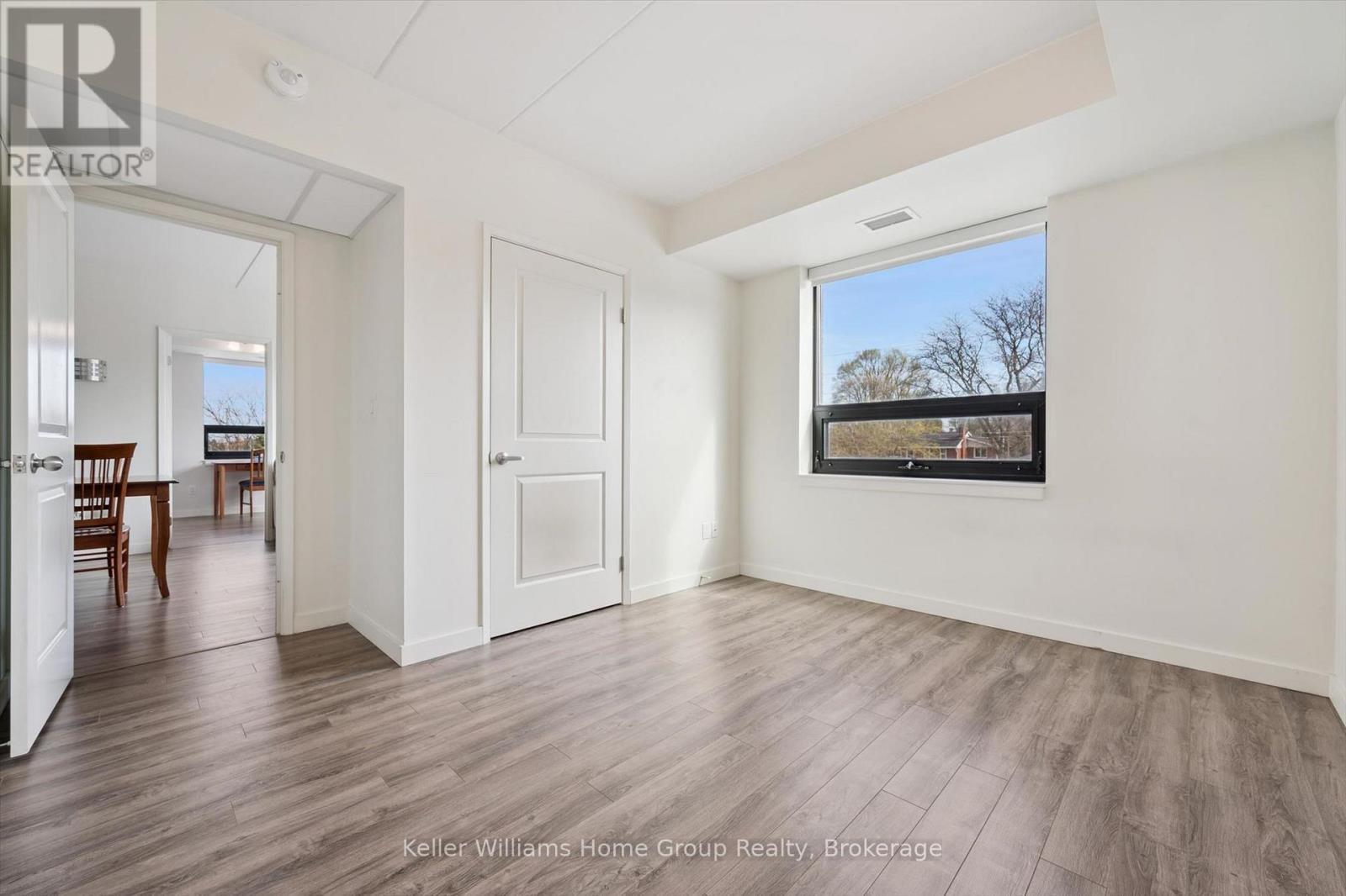 406 - 1219 Gordon Street, Guelph (Kortright West), ON - Indoor