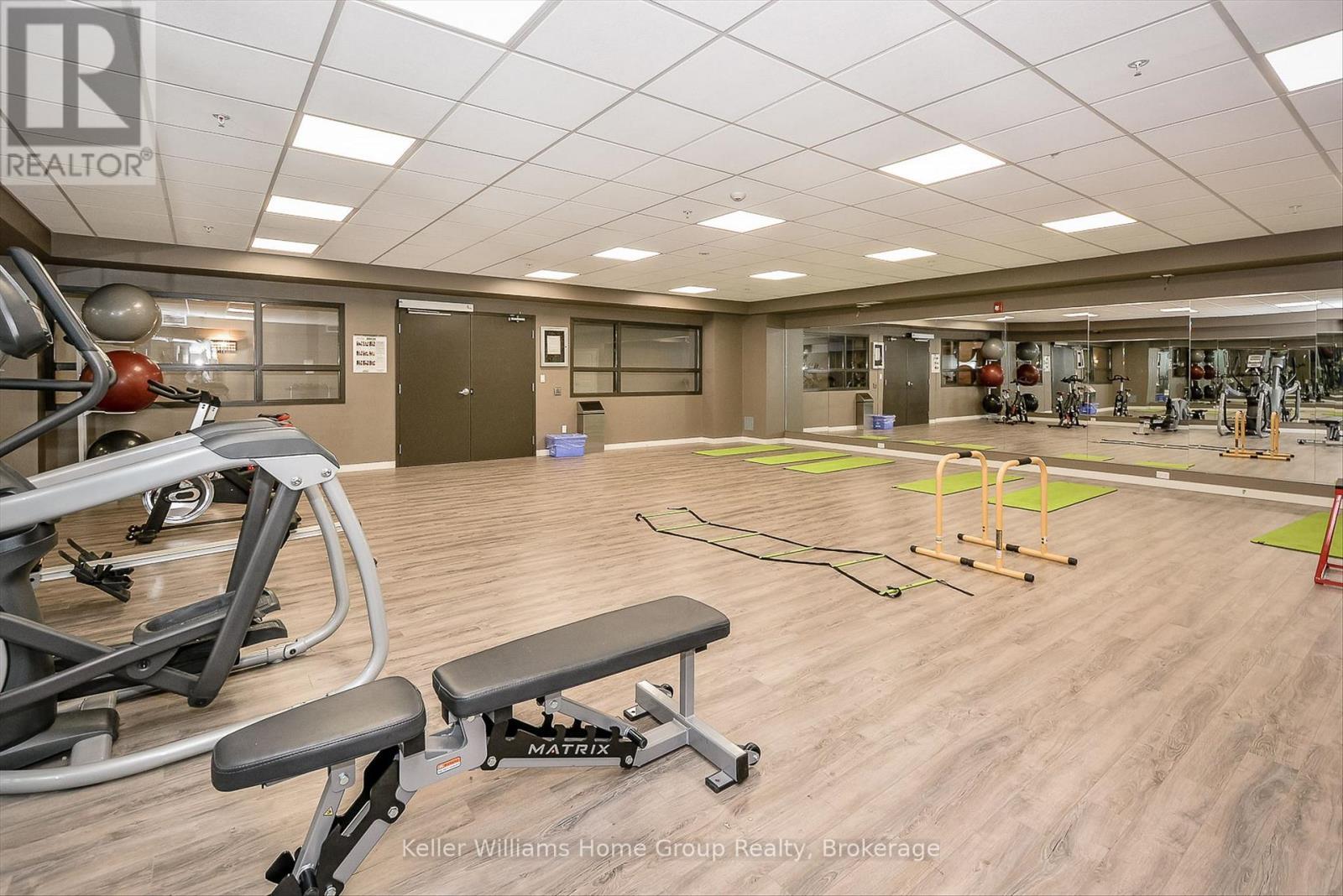 406 - 1219 Gordon Street, Guelph (Kortright West), ON - Indoor Photo Showing Other Room