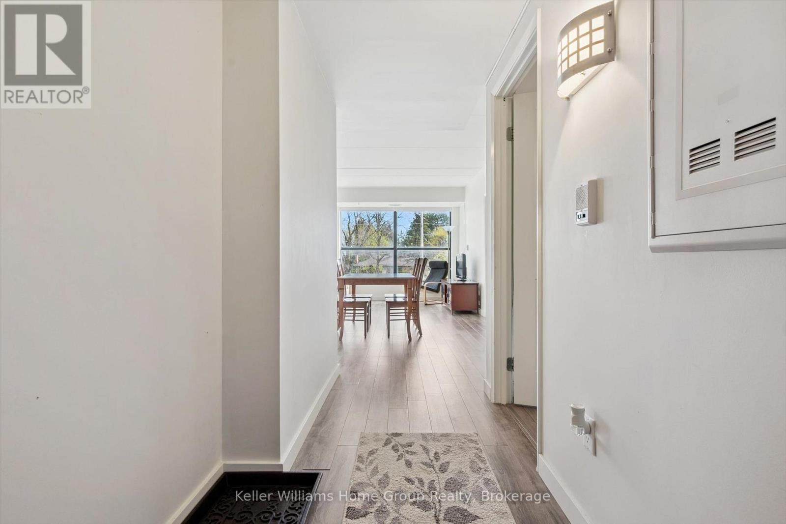 406 - 1219 Gordon Street, Guelph (Kortright West), ON - Indoor Photo Showing Other Room