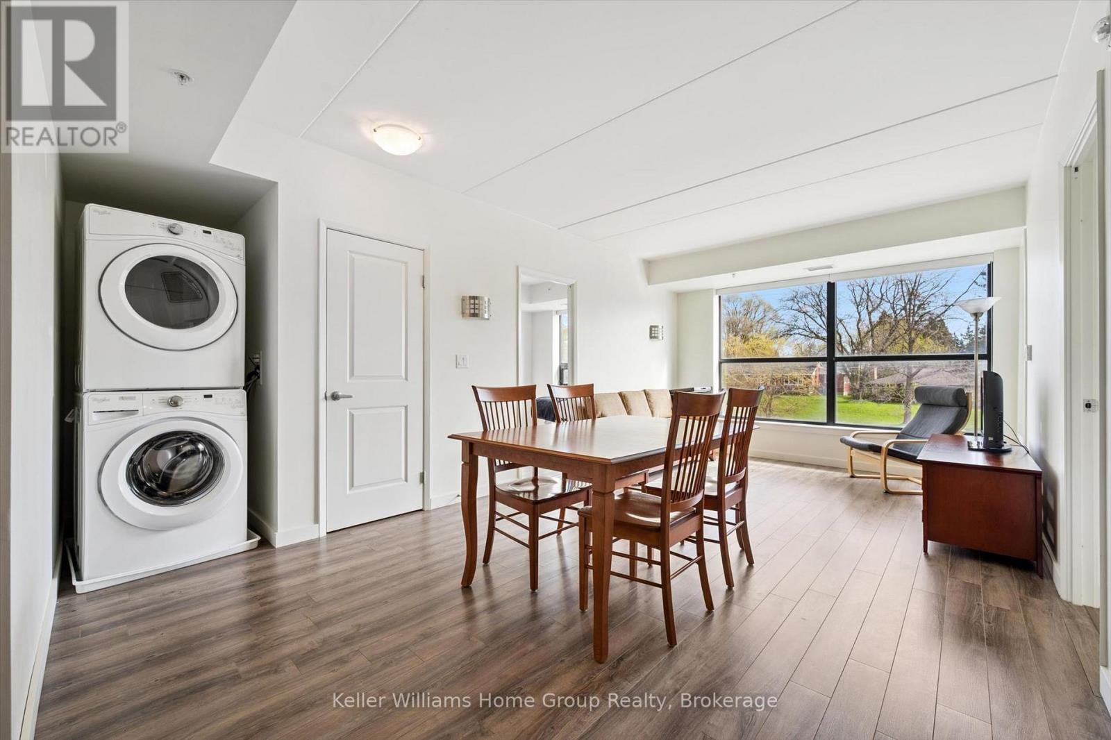 406 - 1219 Gordon Street, Guelph (Kortright West), ON - Indoor Photo Showing Laundry Room
