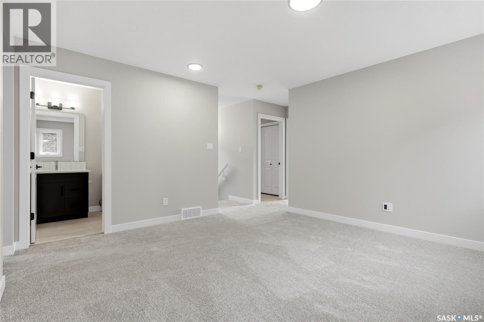 3172 Favel Drive, Regina, SK - Indoor Photo Showing Other Room