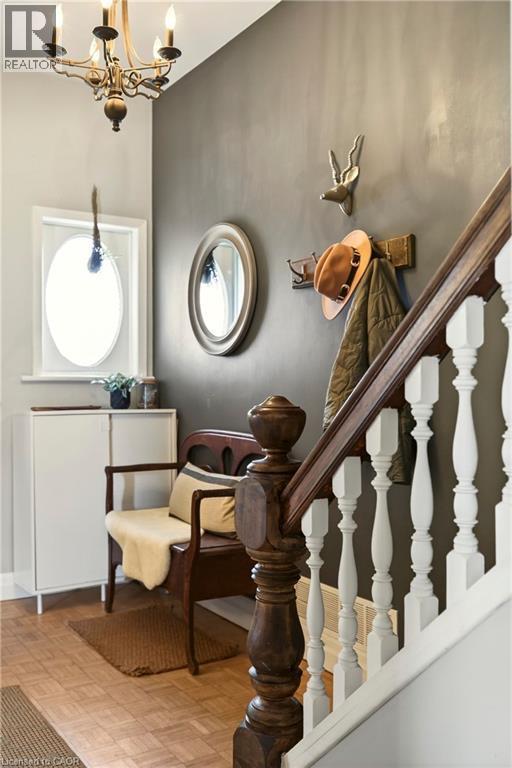 181 Simcoe Street E, Hamilton, ON - Indoor Photo Showing Other Room