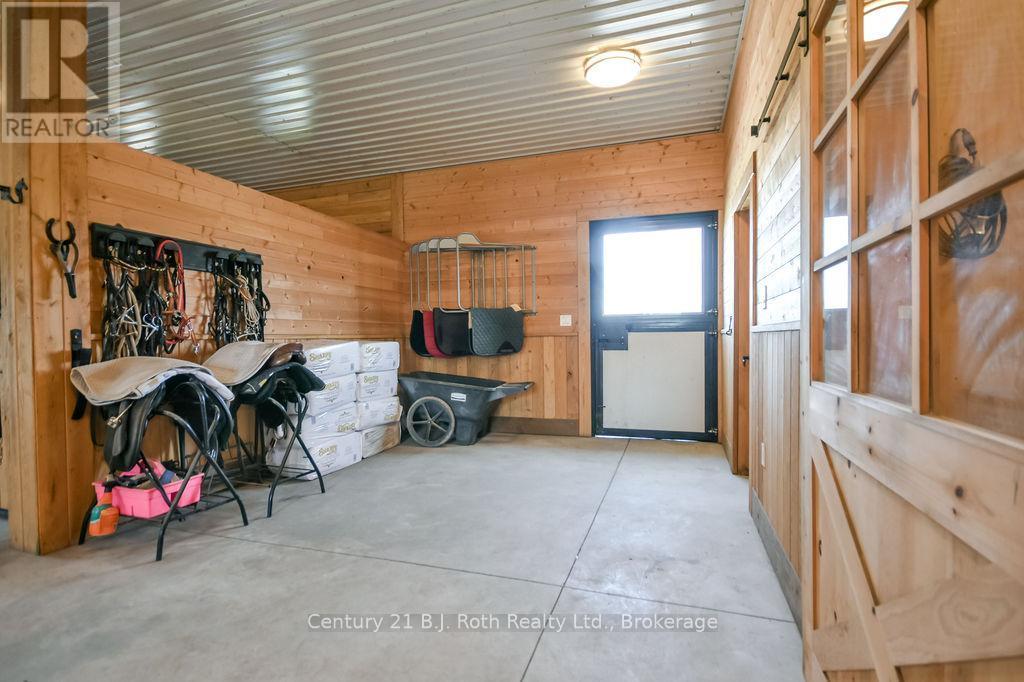 465 Ridge Road E, Oro-Medonte, ON - Indoor