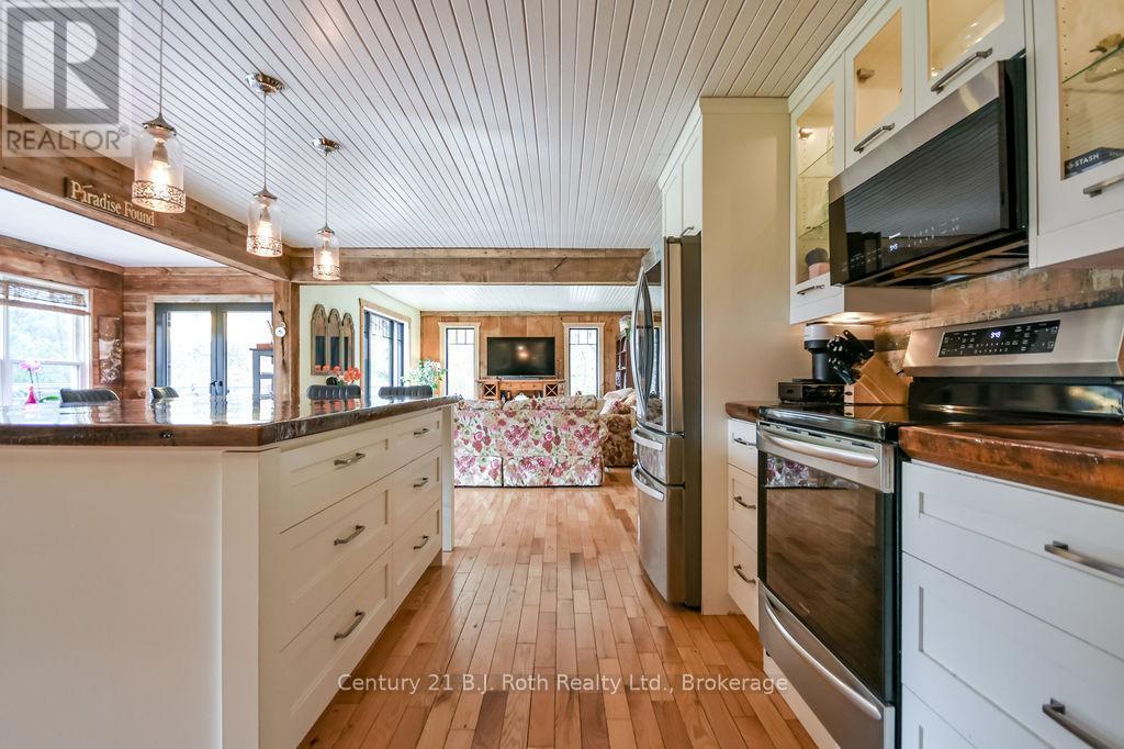 View from Entry through to Living Room - 465 Ridge Road E, Oro-Medonte, ON - Indoor Photo Showing Kitchen