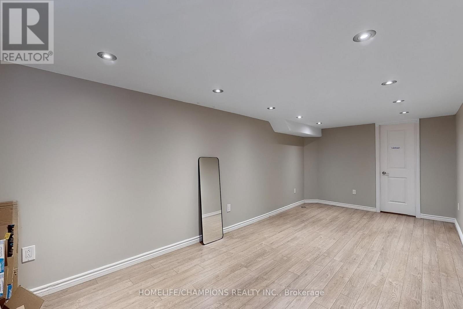 4 Flamingo Crescent, Brampton, ON - Indoor Photo Showing Other Room
