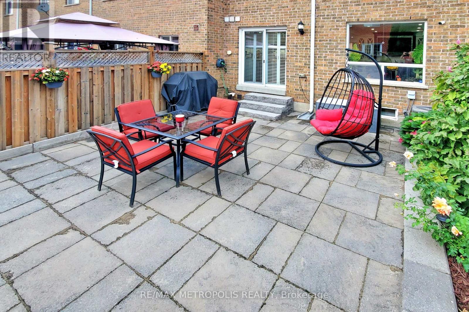 14 Piazza Crescent, Vaughan, ON - Outdoor With Deck Patio Veranda With Exterior