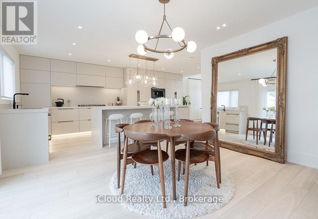 5389 Kindos Street, Burlington, ON - Indoor Photo Showing Dining Room