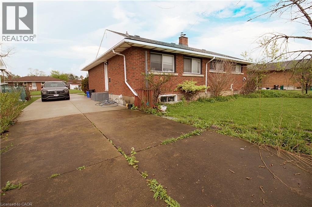 51 Glengarry Road, St. Catharines, ON - Outdoor