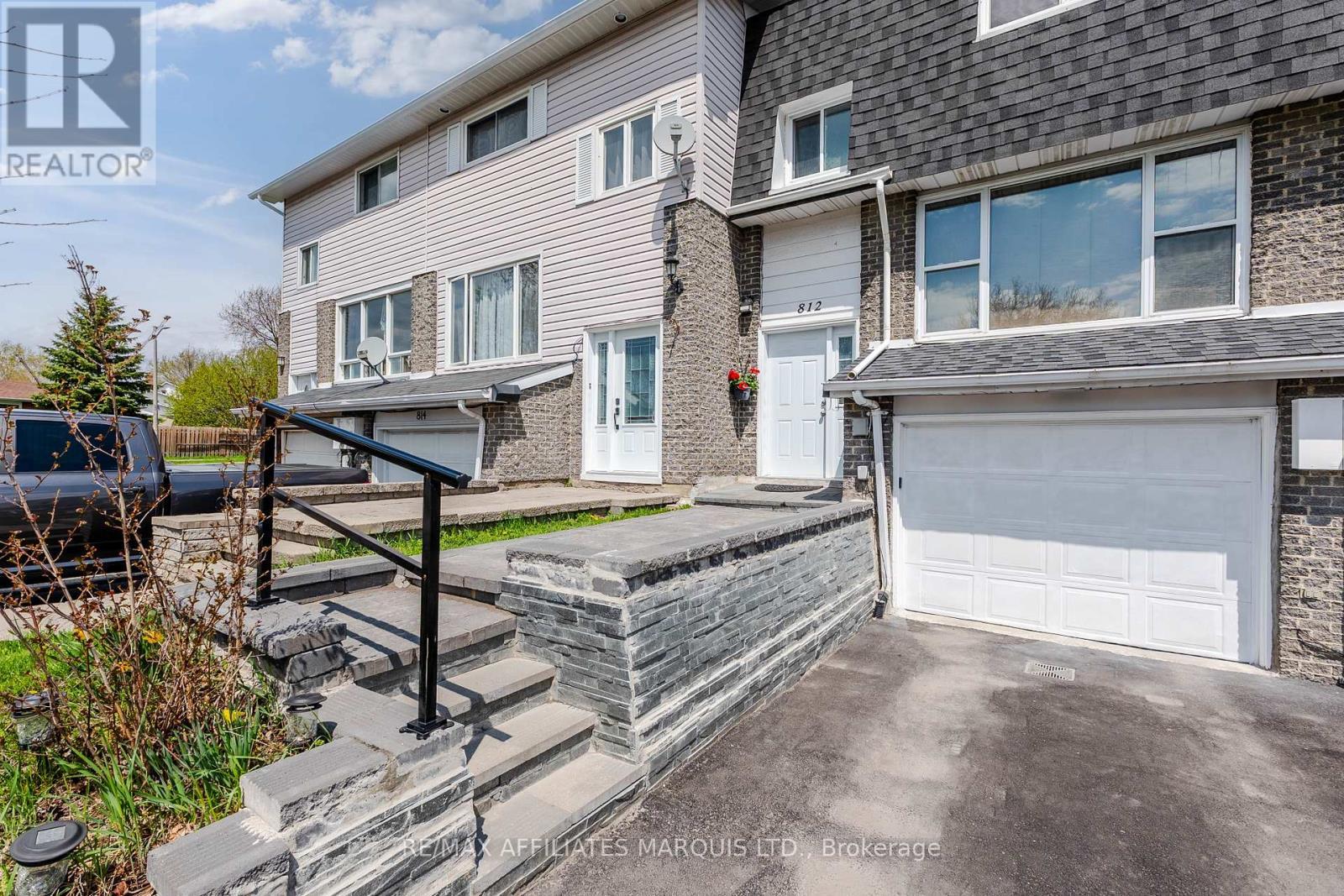 812 Glengarry Boulevard, Cornwall, ON - Outdoor
